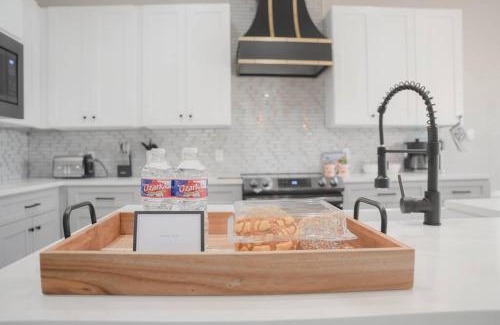Highland Park Villa | The Retreat at Rigsby-All new 3bdrm/2.5 bath