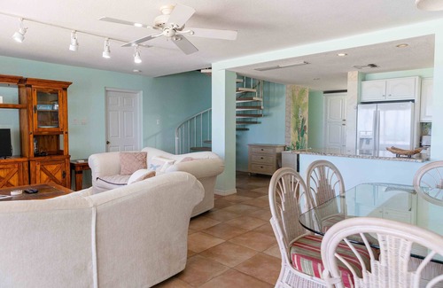 Rum Point Condo | The Retreat at Rum Point Unit #28. Stunning 3BR Oceanfront Penthouse Condo
