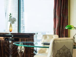 Nguyen Hue Walking Street Hotel | The Reverie Saigon