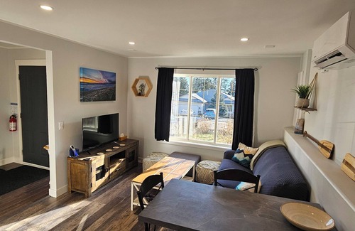 Central Okanagan House | The Ridge at Smith Creek - Licensed Legal Suite