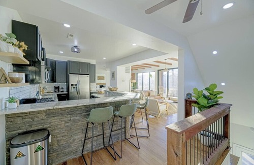 Haywood Apartment | The Ridgetop Hideaway