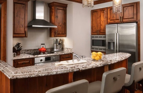 Vail Hotel | The Ritz-Carlton Club Vail - 2 bd, 2.5 bath - Nov. 8-14