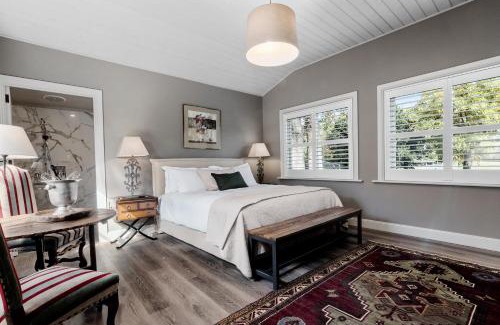Sandy Bay Bed & Breakfast | The Rivulet