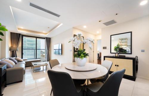 Little Japan Apartment | The Rixx Madison Tower With Pool and Gym