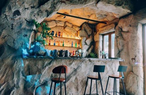 Mang Yang Apartment | The Roar Bar - Elyhaven Venice 89 Fireworks & Sea View