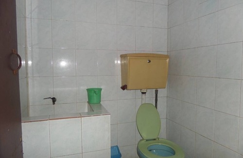 Tengger Caldera Bed & Breakfast | The rooms on the cliff overlooking Mt. Bromo