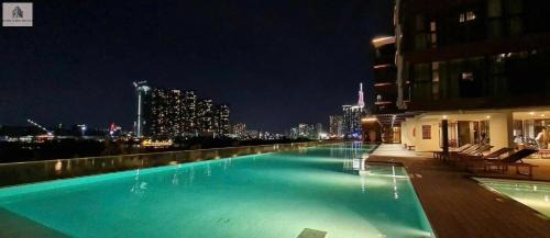 Thu Thiem Apartment | The Royal Metropole Saigon Suite