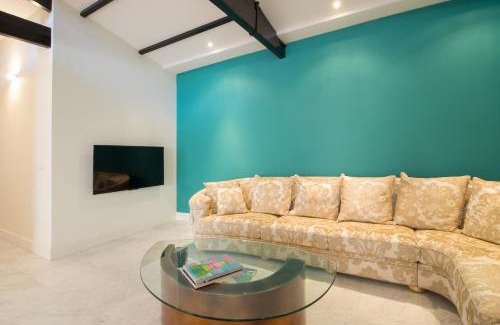 The Hague Center Apartment | The Royal Suite - R.Q.C.