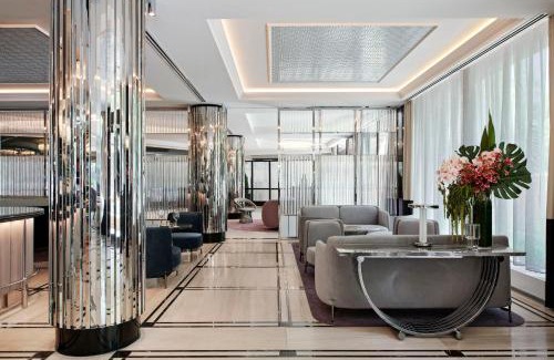 Melbourne Hotel | The Royce