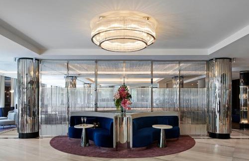 Melbourne Hotel | The Royce