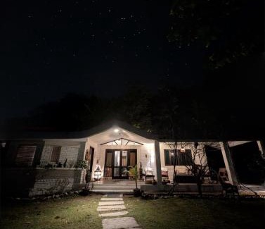 Deema Range Ski Chalet | The Rustic Manor - Corbett