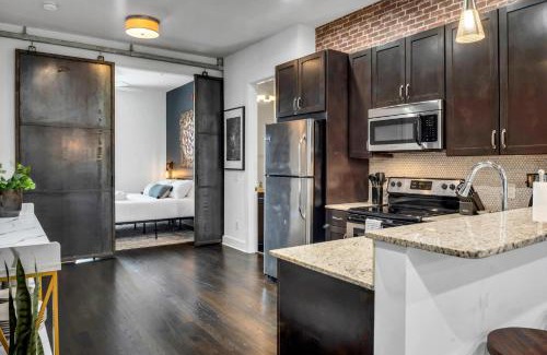 West End Apartment | The Ryman Hideaway by Stay Local Nashville