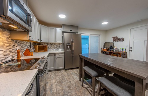 Reedsport House | The Salty Duplex (Right Side)
