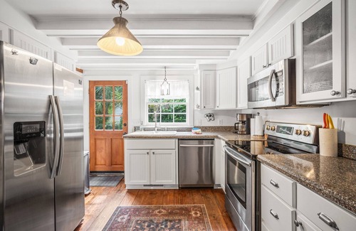 Historic District House | The Sandpiper - Just Steps to Downtown Beaufort and Beaufort River