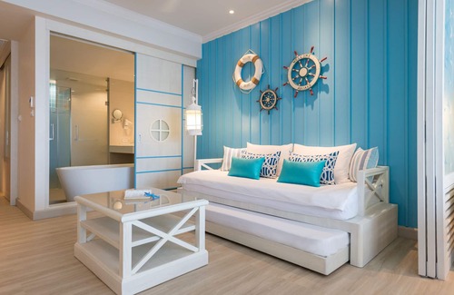 Khuekkhak Hotel | The Sands Khao Lak by Katathani