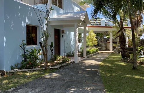 Cabrera Villa | The SeaDog Inn-Spectacular Oceanfront Villa