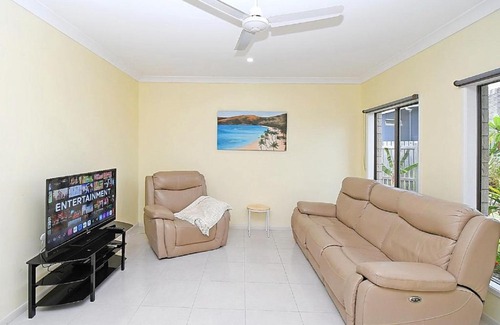 Pialba House | The Seahaven