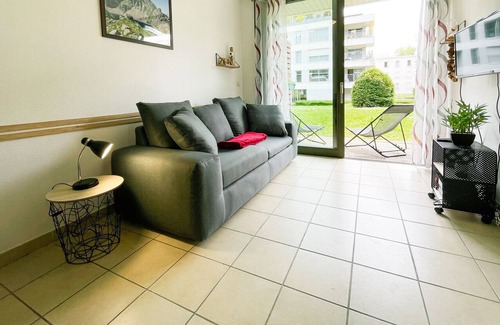 Meylan Apartment | The Serene Suite #FH