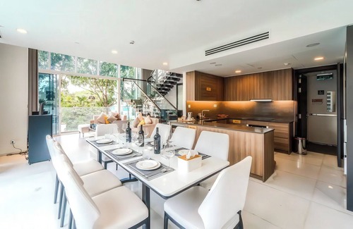 District 3 Condo | The Serenity Sky Villas D3