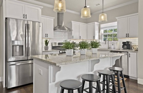 Downtown House | The Session House - 1 mi to DT Bentonville
