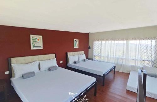 Arakan Villa | The SIBS' Misty Porch - Entire Villa