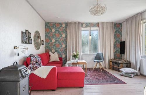 Stromstad O House | The Solhem Cabin - 80m to the lake, 1930s charm