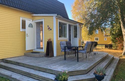 Stromstad O House | The Solhem Cabin - 80m to the lake, 1930s charm