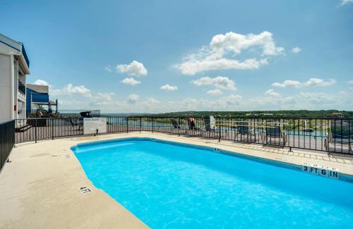 Briarcliff Apartment | The South Shore of Lake Travis Spicewood Condo