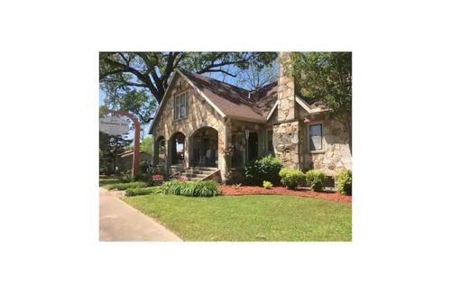 Hardy House | The Spring River Stonehouse Inn, Abby's Room