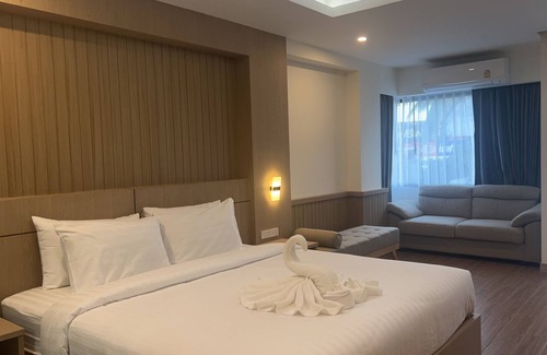 Nai Muang Hotel | The Square Hotel Nakhon Phanom