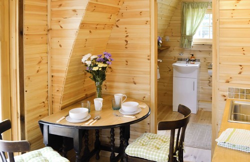 Beckingham Cottage | The Squirrels (Strelley Barn)
