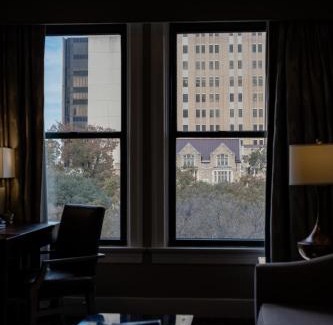 Downtown San Antonio Hotel | The St. Anthony, a Luxury Collection Hotel, San Antonio