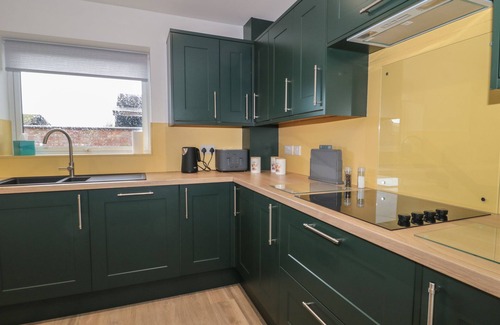 Highbridge Cottage | THE STABLES, family friendly, character holiday cottage in Highbridge