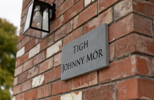 Roscoe House | 'The Stables' (Tigh Johnny Mór)