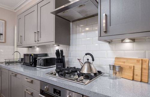 Stirling Apartment | The Stirling Garden Townhouse - Private Courtyard