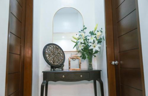 Isabel Hotel | The Suites @ Bellavista