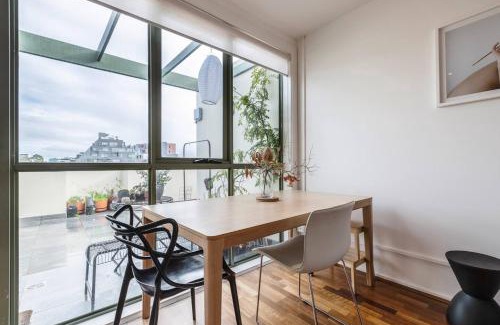 Prahran Apartment | The Sunroom - Minimalist Chic moments from Chapel St