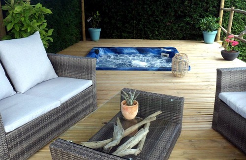Aiguelèze Bed & Breakfast | The Terraces of Aiguelèze - Bed and Breakfast