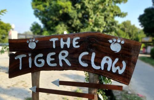 Ramnagar Resort | The Tiger Claw Resort