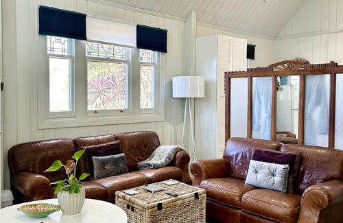 Mount Barker Summit Cottage | The Tin Tabernacle with spa
