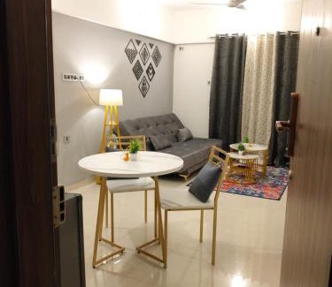 Pune Apartment | The Touch Of Grey 1BHK SUITE 12Floor 2 Balcony