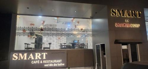 Pune Apartment | The Touch Of Grey 1BHK SUITE 12Floor 2 Balcony