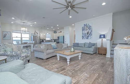 Bel Air House | The Tourist Trap - HEATED Private Beachfront Pool! Gorgeous!