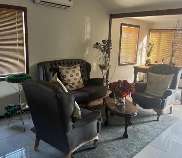 Elgin Apartment | THE TREE HOUSE