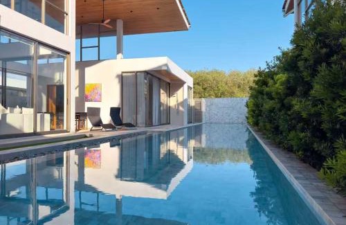Bang Tao Villa | The Trinity new modern 5BR villa with 20M Pool