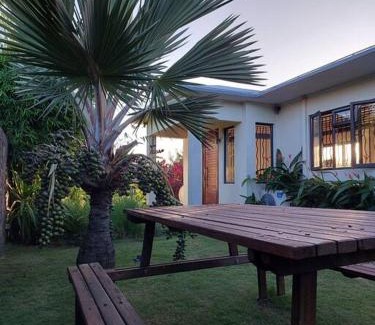 Albion Villa | The Tropical Paradise