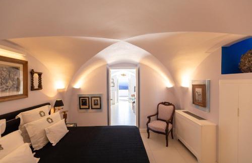 Firostefani Hotel | The Tsitouras Collection
