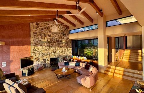Lavreotiki Villa | The Ultimate Escape on the Aegean Waterfront