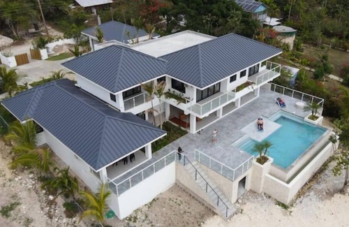 West End House | The ultimate escape. Unpack, Relax, Enjoy