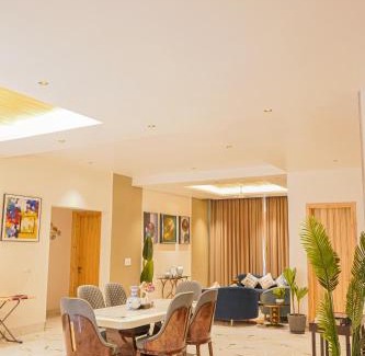 Kaul Hotel | The Uptown Kingdom Luxury Homestay